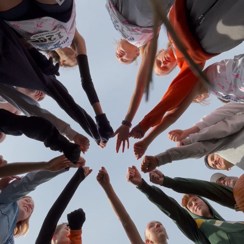 Rochester Girls’ Cross Country Team Qualifies for State